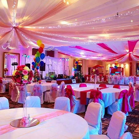 Отель Royal Ricc 4*