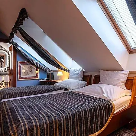 Royal Ricc Szálloda 4*