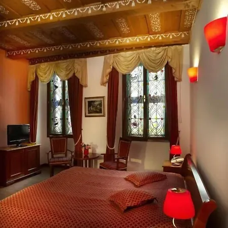 Royal Ricc Szálloda