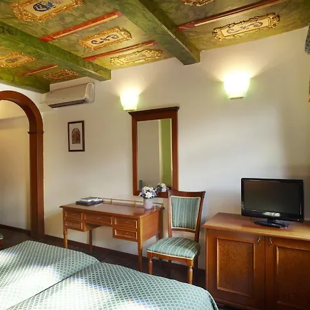 Hotel Royal Ricc 4*