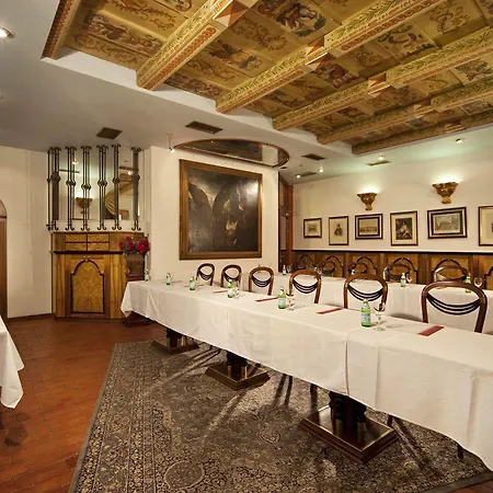 Royal Ricc Hotel 4*